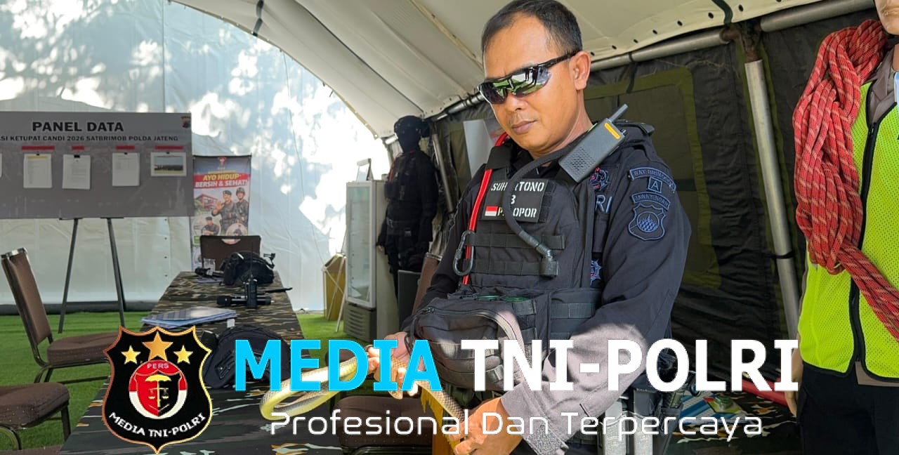 Kesiapsiagaan Brimob Jaga Keamanan, Berhasil Evakuasi Ular dari Pos Jaga di Kalikangkug