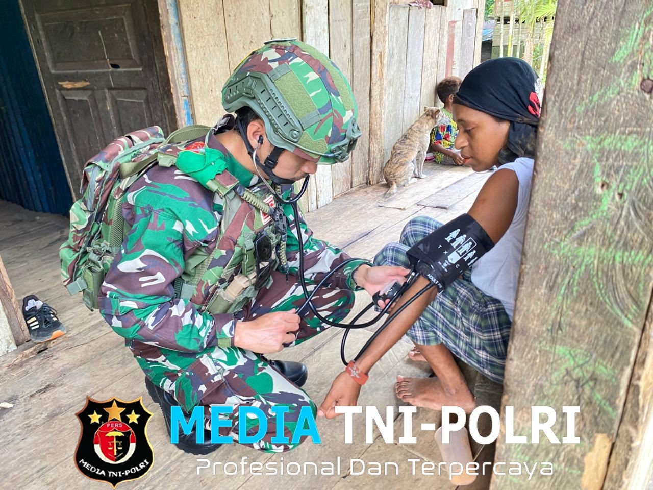 Pos Iwur Yonif 751/VJS Satgas Swasembada Gelar Pengobatan Anjangsana & Bagikan Obat Cacing di Kampung Kamyoim