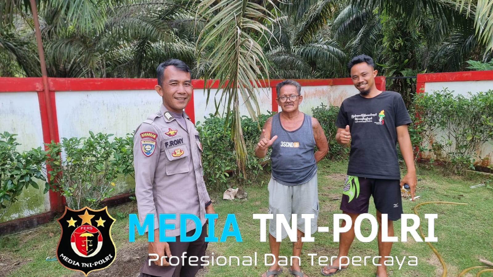 Patroli Siang Polsek Menjalin Intensifkan Harkamtibmas di Desa Menjalin