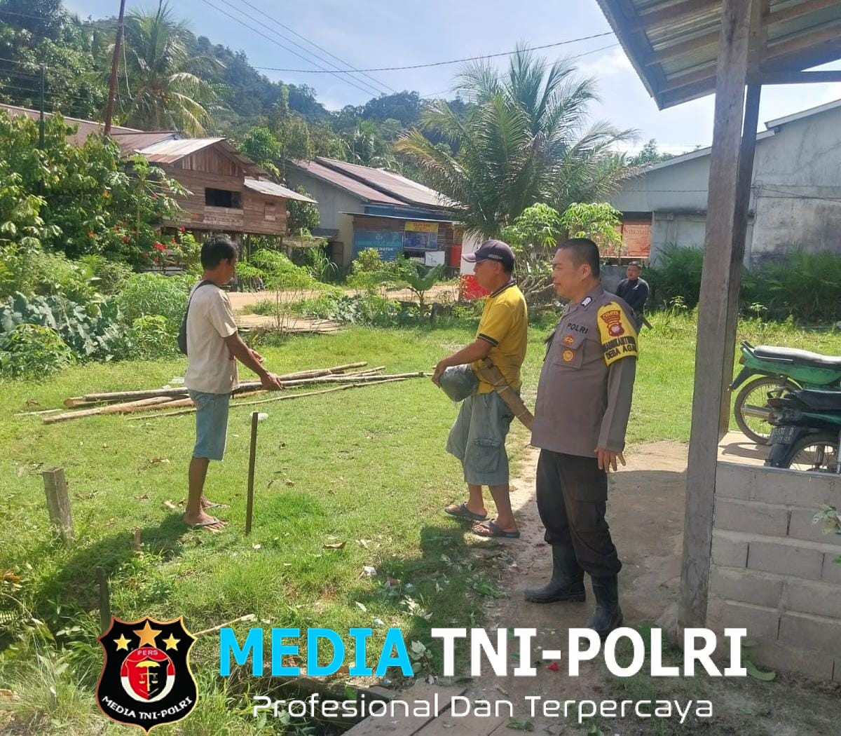 Bangun Kedekatan, Bhabinkamtibmas Sambangi Warga dan Beri Himbauan