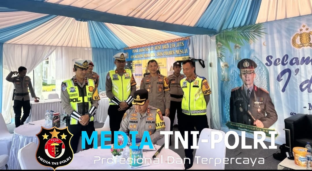 Kapolres Mesuji Melaksanakan Kunjungan Kerja dan Pengecekan Langsung Terhadap Kondisi Arus Balik Lalu Lintas di Pos Pelayanan Rest Area 234