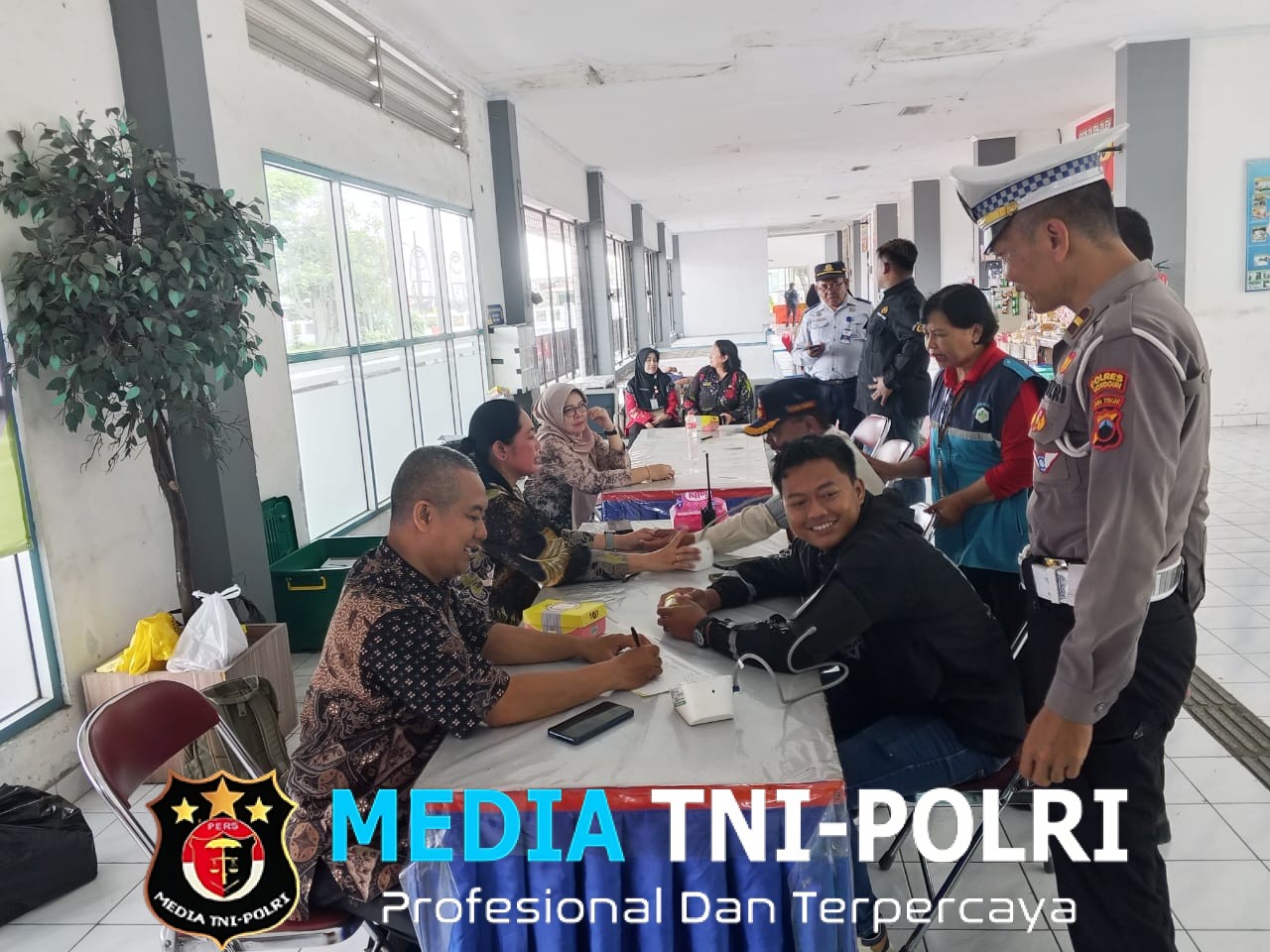 Jelang Arus Balik Lebaran 2026, Polres Wonogiri Gelar Ramcheck Kesehatan Bus AKAP di Terminal Giri Adipura