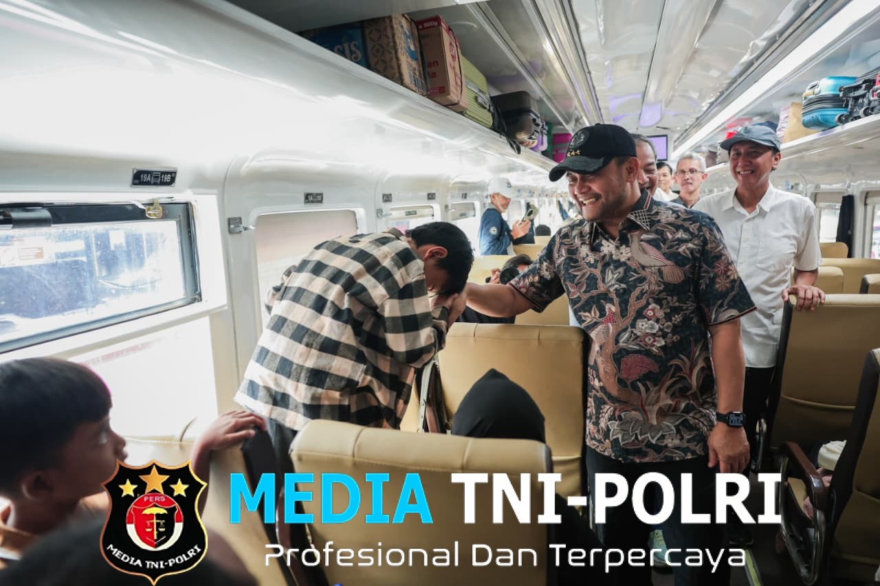 Hemat Ongkos Usai Lebaran, Gubernur Ahmad Luthfi Lepas Balik Rantau Gratis dari Stasiun Tawang