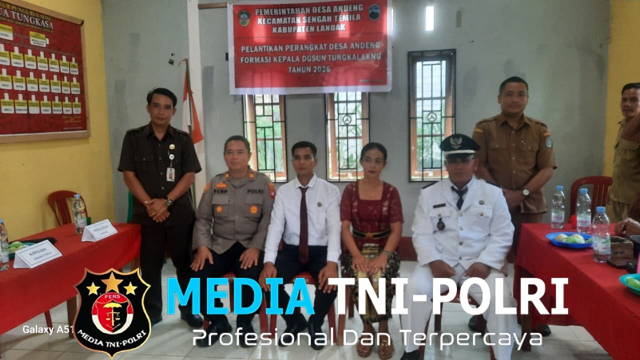Kapolsek Sengah Temila Hadiri Pelantikan Kadus Tungkalakng, Tegaskan Komitmen Pelayanan dan Integritas Desa