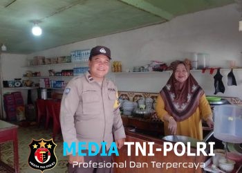Ciptakan Situasi Aman, Bhabinkamtibmas Polsek Kuala Behe Sambangi Warga Dan Dialogis Kamtibmas