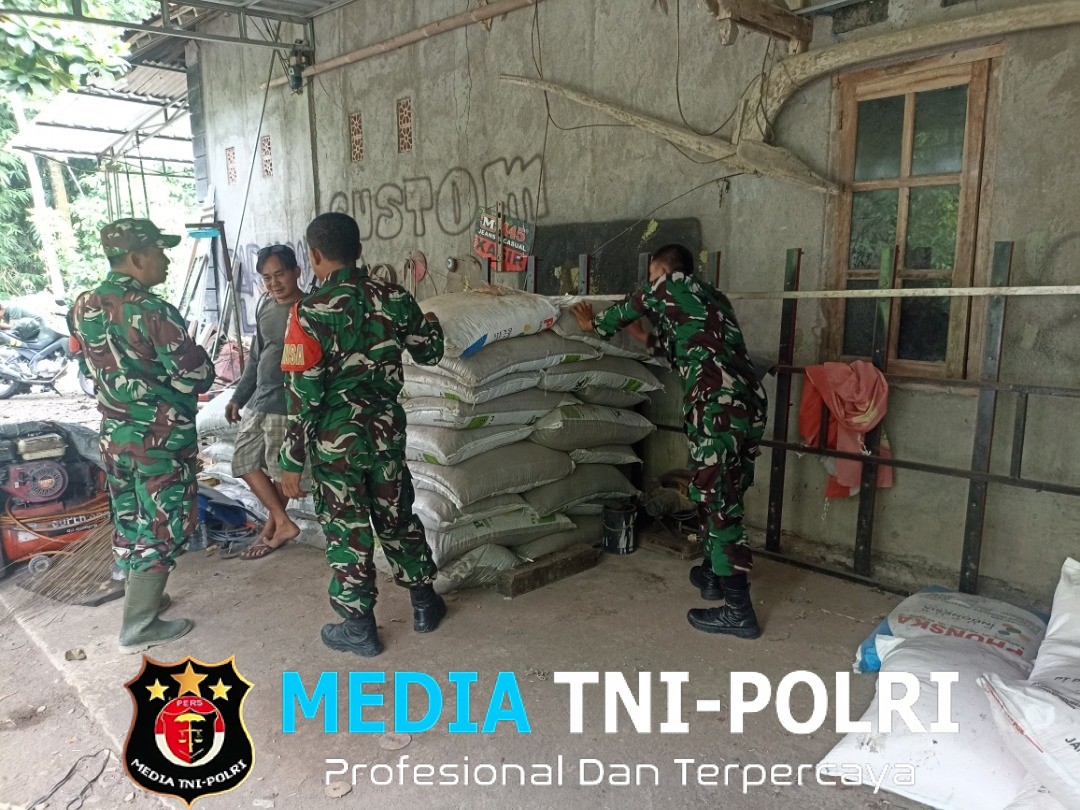 Babinsa Laksanakan Sidak Pupuk Bersubsidi, Pastikan Ketersediaan dan Tepat Sasaran