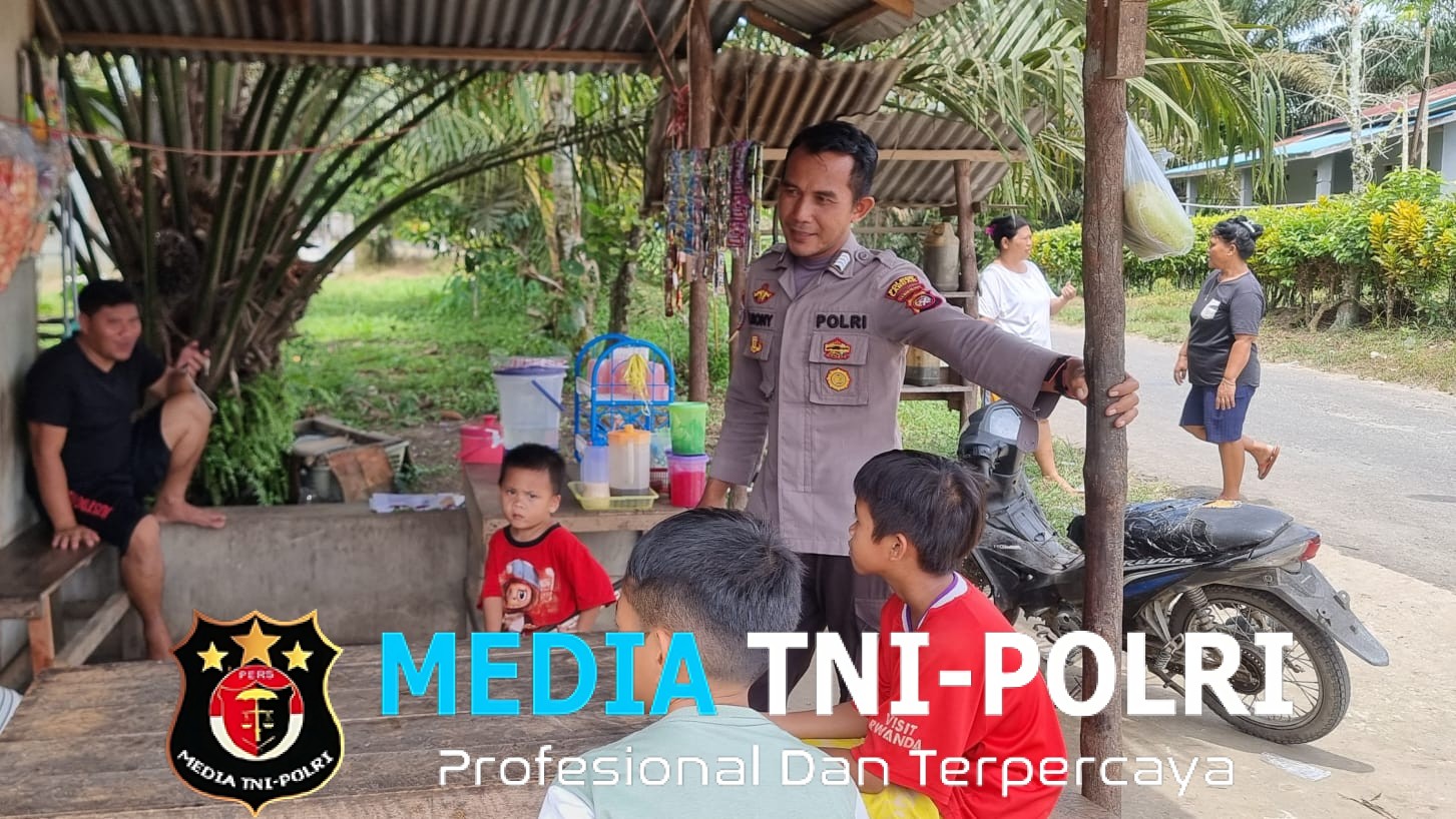 Patroli Siang Sambang, Personel Polsek Menjalin Jaga Kamtibmas Tetap Kondusif