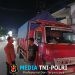 Patroli Malam Penuh Kepedulian, Polisi Sapa Sopir Truk Jelang Berangkat