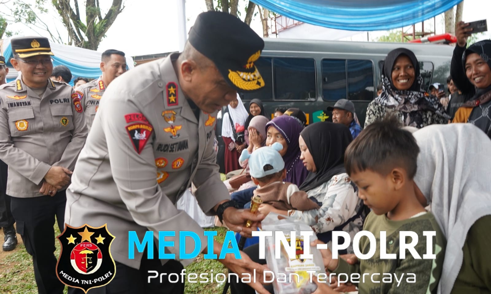 Kapolda Jabar Kunjungi Takokak, 1.300 Warga Terima Bakti Kesehatan dan Bantuan Sosial (bidik)