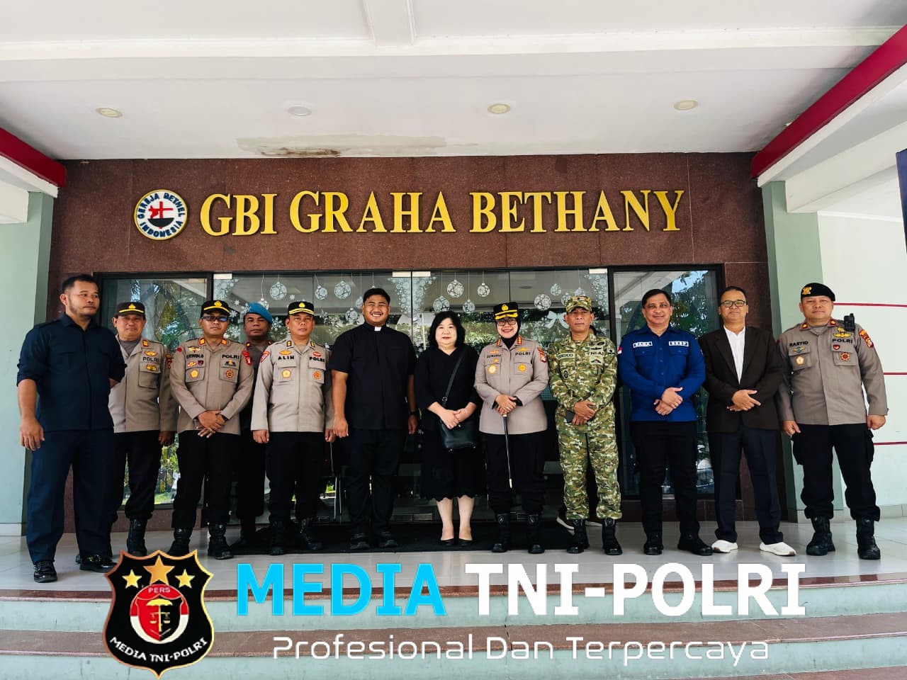 Polres Metro Bekasi Hadirkan Pelayanan Humanis dalam Rangkaian Ibadah Jumat Agung dan Paskah 2026, Wujud Nyata Toleransi dan Kamtibmas Kondusif