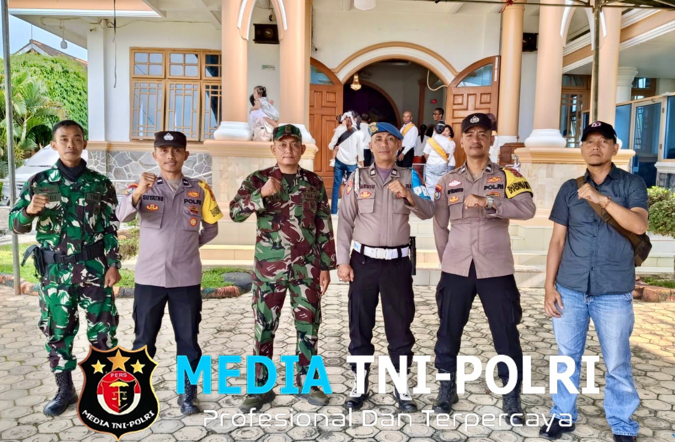 Polres Lampung Tengah Amankan Ibadah Jumat Agung, Sinergi TNI-Polri Tuai Apresiasi Masyarakat