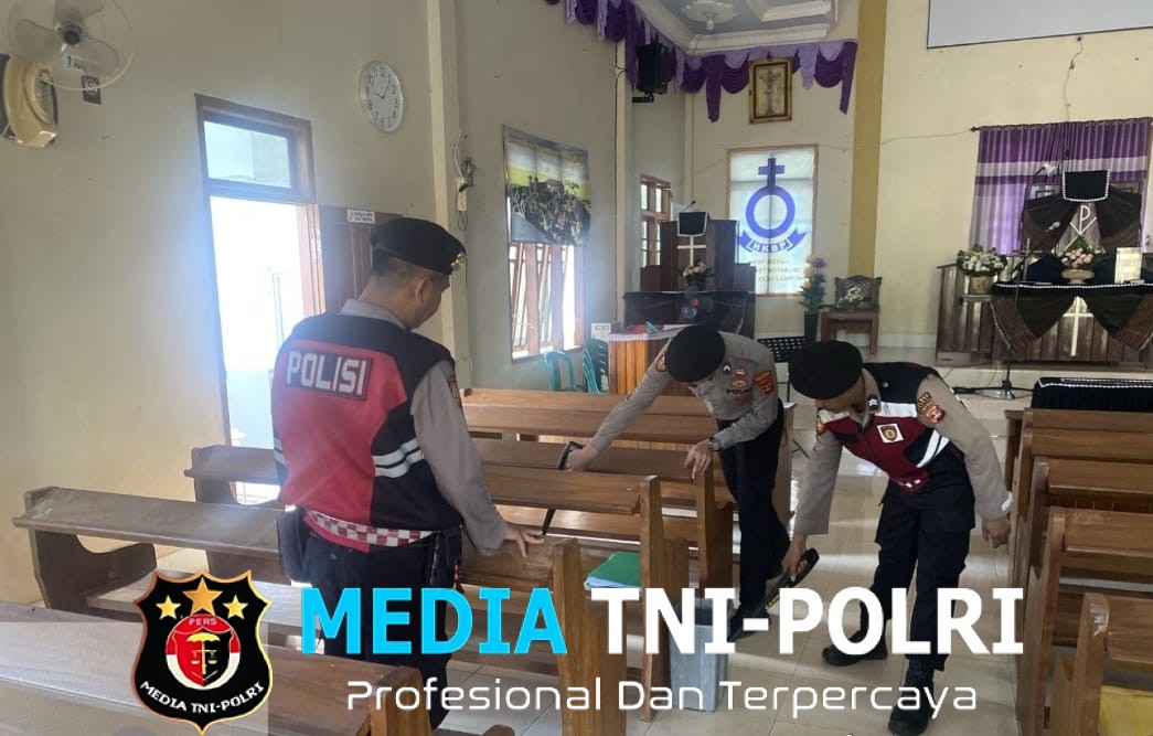 Jajaran Sat Samapta Polres Mesuji Lakukan Sterilisasi dan Pengamanan di Gereja Gereja Yang Melaksanakan Ibadah Paskah