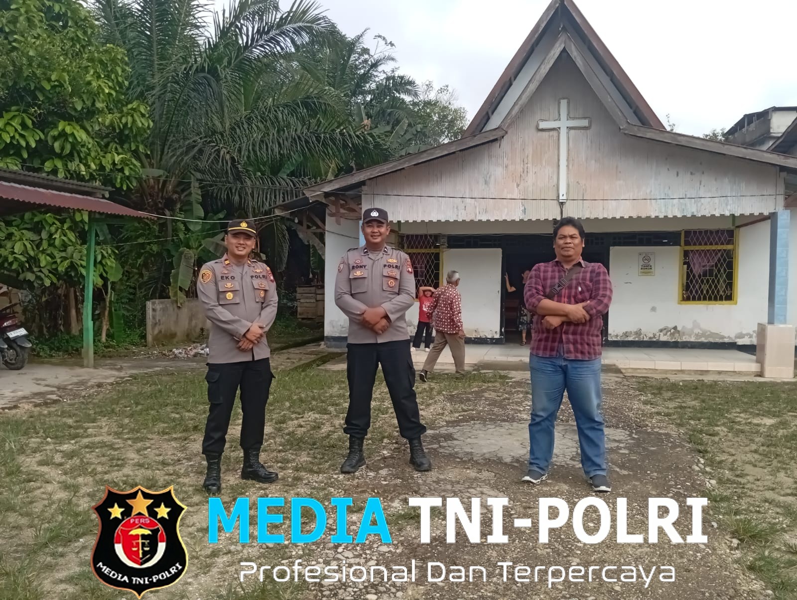Dipimpin Kapolsek, Pengamanan Ibadah Jumat Agung di Kuala Behe Berjalan Kondusif
