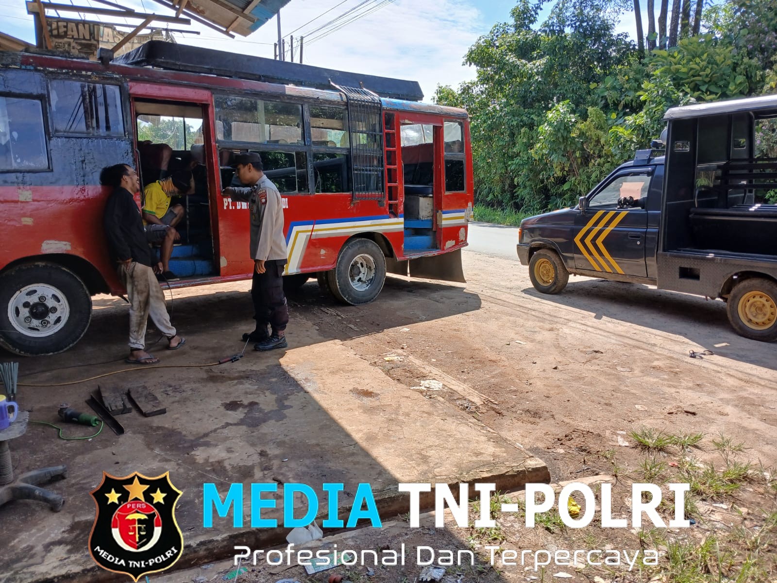 Sebelum Berangkat, Sopir Bus Dihampiri Polisi Keselamatan Jadi Prioritas Utama