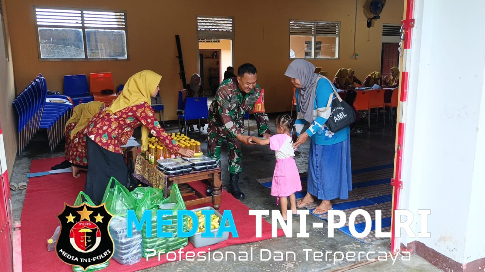 Babinsa Kotes Bersama Bidan Desa Laksanakan Posyandu, Wujudkan Kesehatan Masyarakat