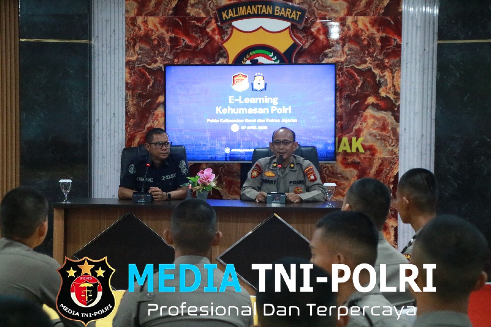 Perkuat Kompetensi Kehumasan, Bidhumas Polda Kalbar Gelar E-Learning bagi Personel Dit Samapta