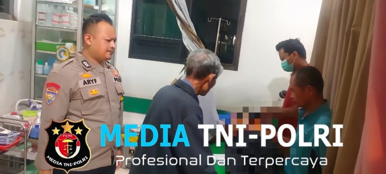Respons Cepat Polsek Giriwoyo, Polisi Evakuasi Warga Pingsan di Bundaran hingga Dinyatakan Meninggal Dunia