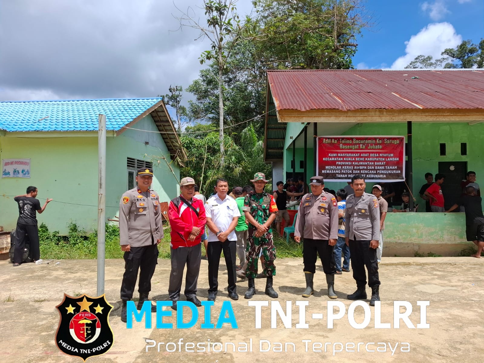 Polsek Kuala Behe Amankan Aksi Penolakan Masyarakat Adat Nyayum terhadap Rencana Pengukuran Lahan Eks PT. Kebun Aria