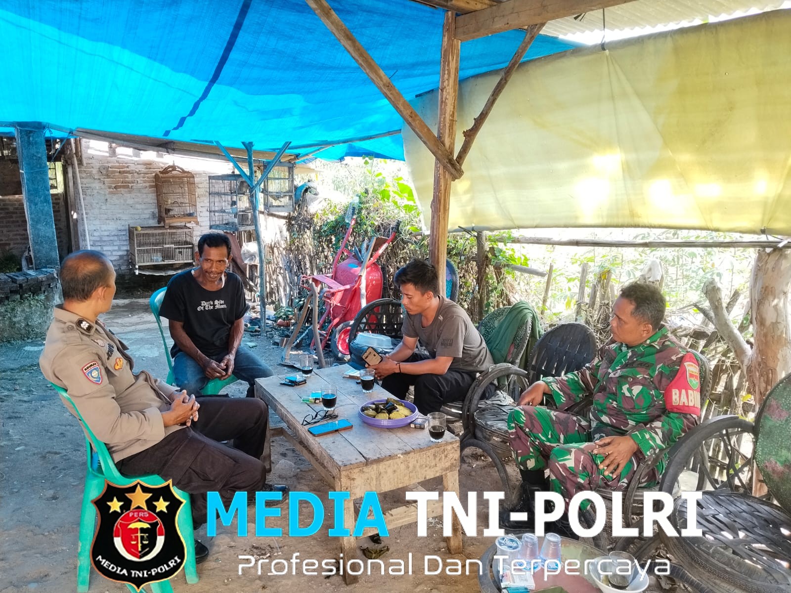 Bhabinkamtibmas Polsek Sungkai Utara Sambangi Warga, Sampaikan Himbauan Kamtibmas di Acara Pernikahan