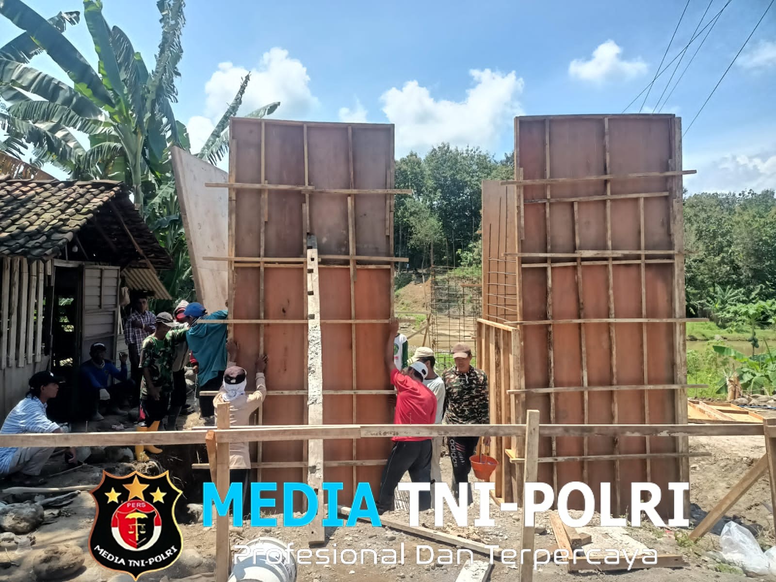 Tahap Penentu Dimulai, Begisting Jembatan Garuda di Desa Bolo Dikebut Jelang Pengecoran