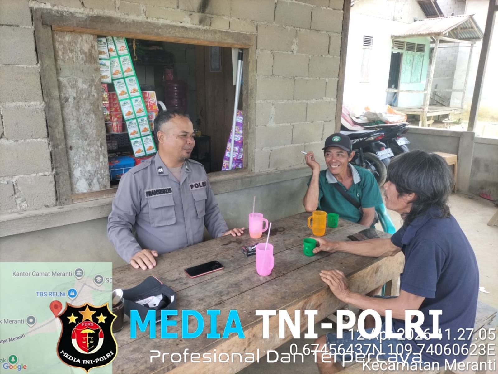 Polisi Sapa Warga Saat Patroli Siang, Ciptakan Suasana Aman dan Humanis