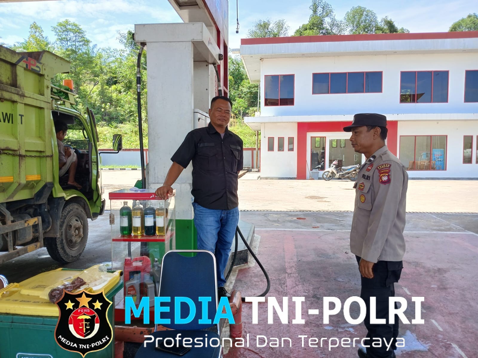 Polisi Hadir di Tengah Warga Patroli Dialogis Jaga Kamtibmas di Hari Libur