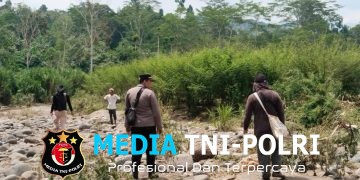 Lintasi Medan Terjal, Kapolsek Wonosobo Pimpin Pencarian Petani Diduga Terseret Arus Way Semuong