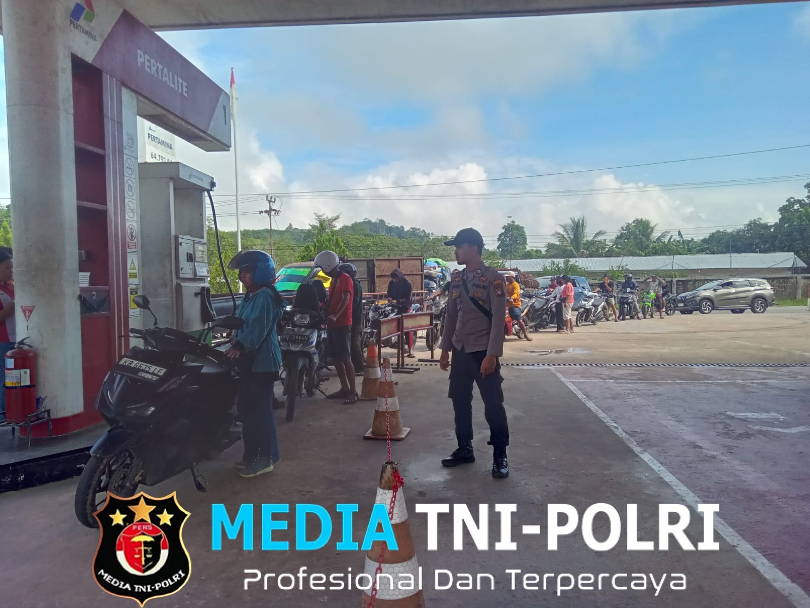 Polisi Intensifkan Patroli Siang, Pantau Aktivitas di SPBU dan Beri Himbauan Kamtibmas