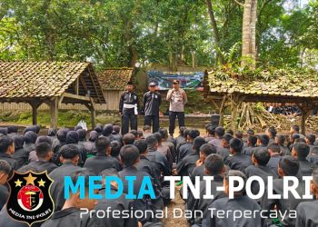 Polri Kawal Ketat Longmarch PSHT di Purwantoro, 187 Peserta Ikuti Kenaikan Sabuk Putih