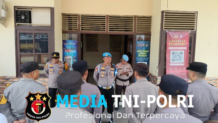 Penyampaian Bidang Profesi dan Pengamanan Polda Kalbar Saat Sasar Polsek Ngabang Untuk Laksanakan Penegakan Ketertiban Disiplin