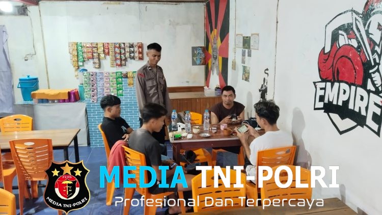 Secangkir Kopi dan Pesan Keamanan, Cara Humanis Polisi Jaga Kamtibmas