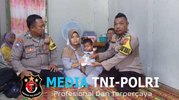 Berita Peduli Sesama Polisi dan Pemerintah Gerak Cepat Bantu Dilan, Bayi 10 Bulan Penderita Tumor