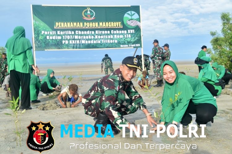 Peduli Kelestarian Lingkungan, Persit Kodim Merauke Tanam Ratusan Mangrove di Pantai Payum