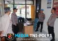 Waka Polres Lampung Barat Laksanakan Sidak di Polsek Sumber Jaya Guna Pastikan Kesiapan Personel