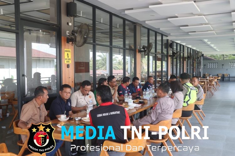 Silaturahmi Humanis Kapolres Landak, Polisi dan Buruh Kompak Jaga Kamtibmas dan Waspada El Nino