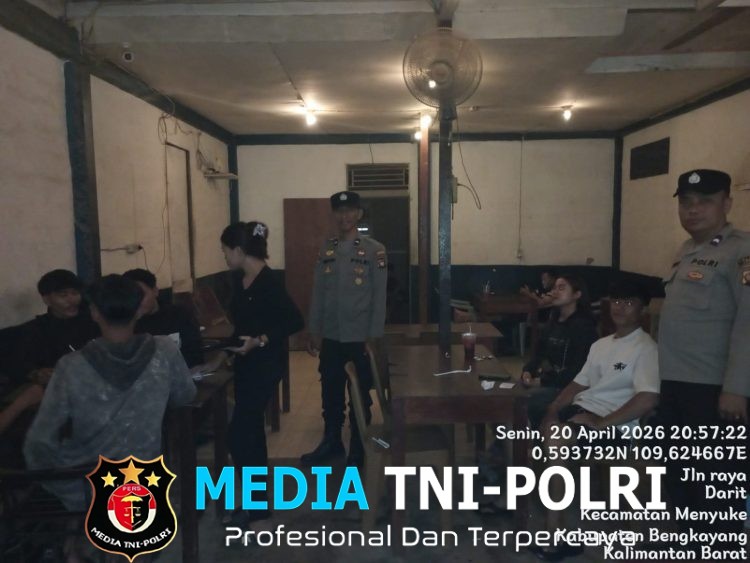 Antisipasi Kriminalitas Polsek Menyuke Lakukan Patroli Malam