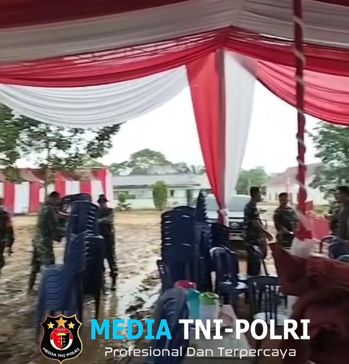 Walau Diguyur Hujan, Satgas TMMD ke 128 Kodim 0420/Sarko Tak Surut Lakukan Persiapan TMMD