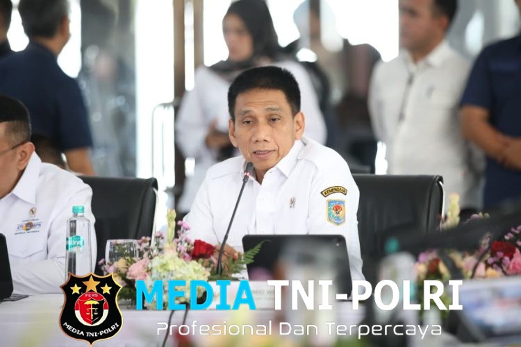 Dukung Pengembangan Perkeretaapian Nasional, Wamendagri Wiyagus Tekankan Penguatan Regulasi Tata Ruang