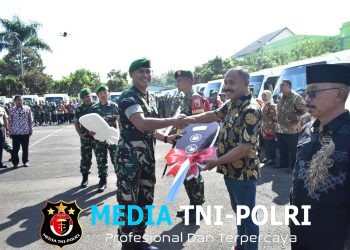 Kodim 0818/Kabupaten Malang Serahkan 60 Unit Truk kepada Koperasi Desa Merah Putih