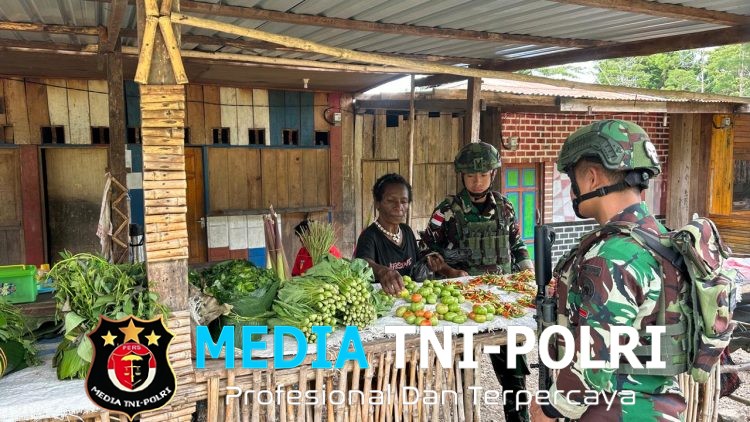 Pos Okpol Yonif 751/VJS Beli Hasil Kebun Warga, Dukung Kesejahteraan Masyarakat Sekitar Pos
