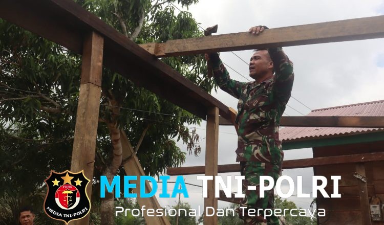 Anggota Satgas TMMD ke 128 Kodim 0420/Sarko Mulai Garap RTLH Bapak Lukman