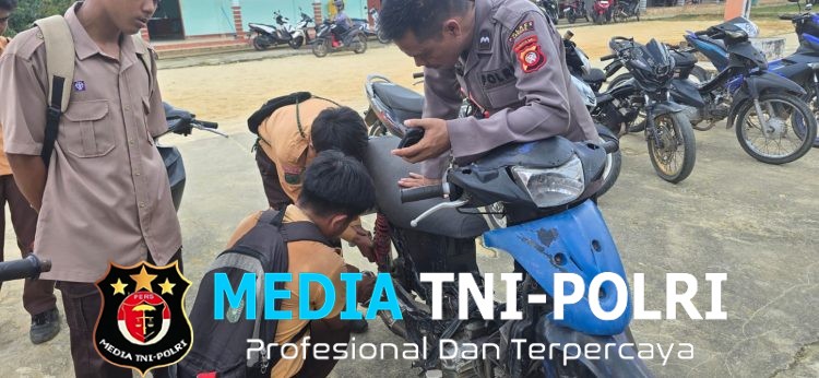 Razia Mendadak di SMAN 3 Mandor, 14 Motor Knalpot Brong Ditindak di Tempat