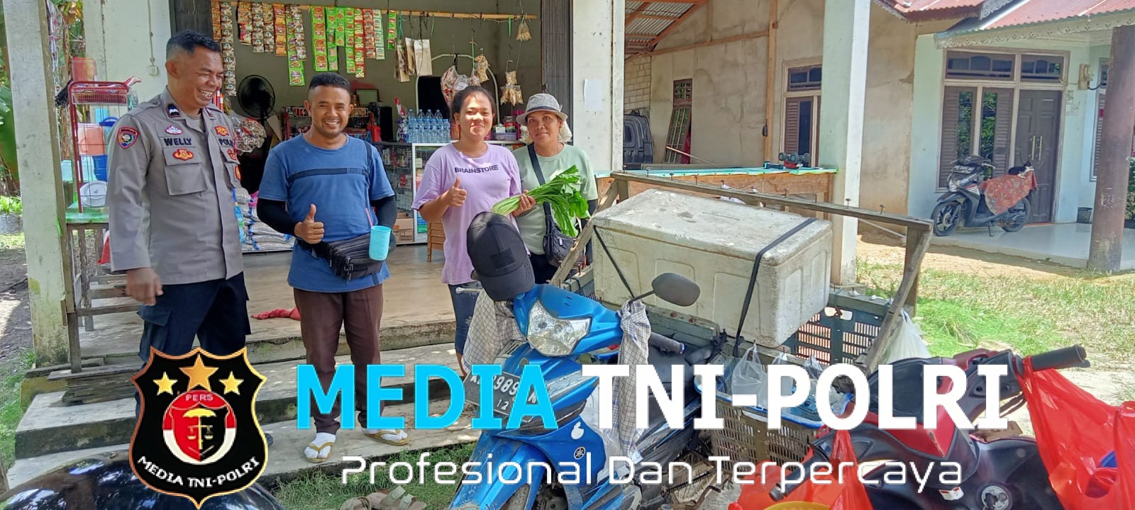 Senyum Polisi di Siang Hari, Sambangi Penjual Sayur dan Sampaikan Imbauan