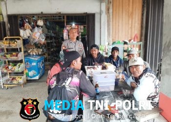 Warga Asyik Berkumpul, Polisi Datang Saat Patroli Siang Ini Pesan yang Disampaikan