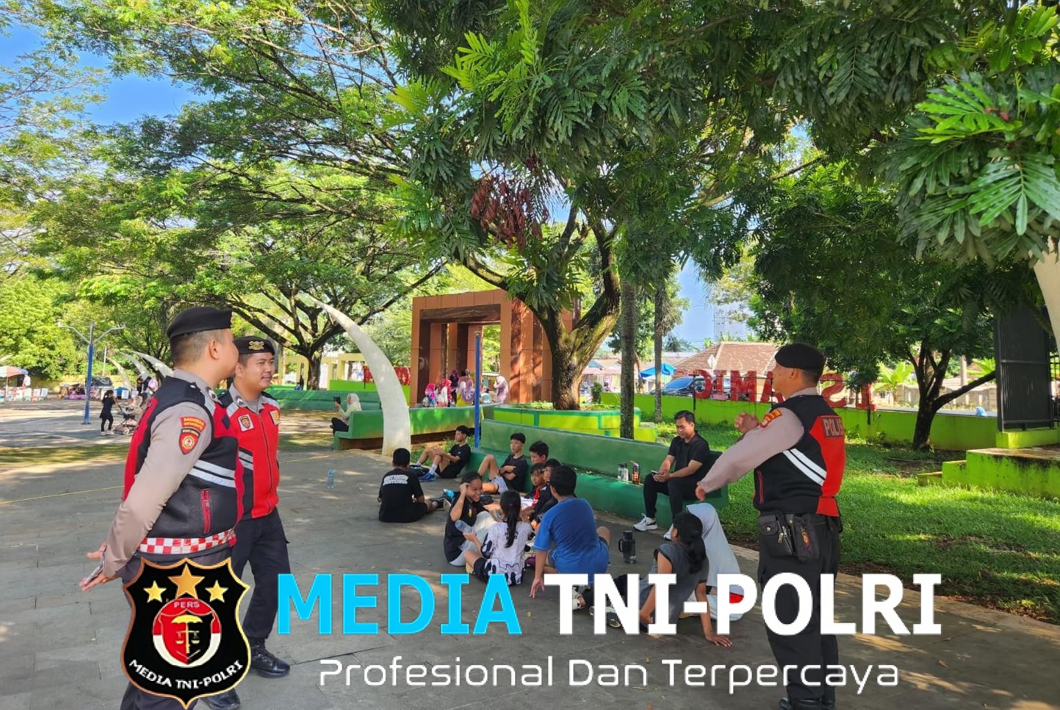 Patroli Presisi Sat Samapta Polres Lampung Utara Berikan Himbauan Kamtibmas di Islamic Center