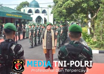 Prajurit dan PNS Korem 043/Gatam Sambut Kedatangan Calon Kasrem di Kota Metro