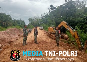 Satgas TMMD ke 128 Kodim 0420/Sarko Buatkan Saluran Drainase Sepanjang 300 Meter Dititik Perbaikan Jalan