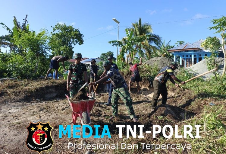Satgas TMMD ke – 128 Kodim 1801/Manokwari Ratakan Pondasi Rumah Warga