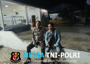 Patroli Malam di Pasar Menjalin, Personel Polsek Menjalin Jaga Kamtibmas Tetap Kondusif