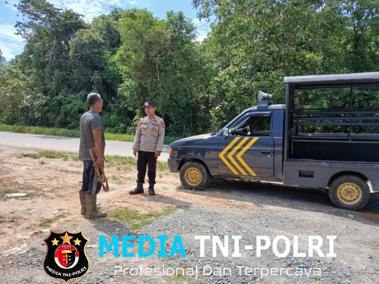 Polisi Humanis Sapa Warga di Tepi Jalan, Patroli Siang Jadi Momen Dekatkan Diri dengan Masyarakat